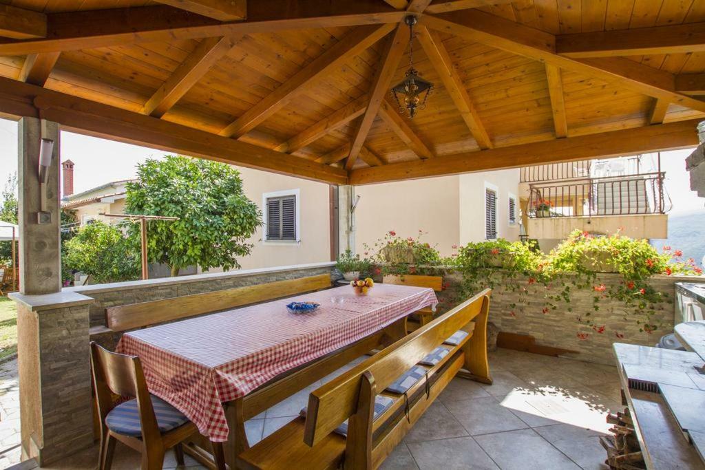 Artapart Z Apartment Rabac